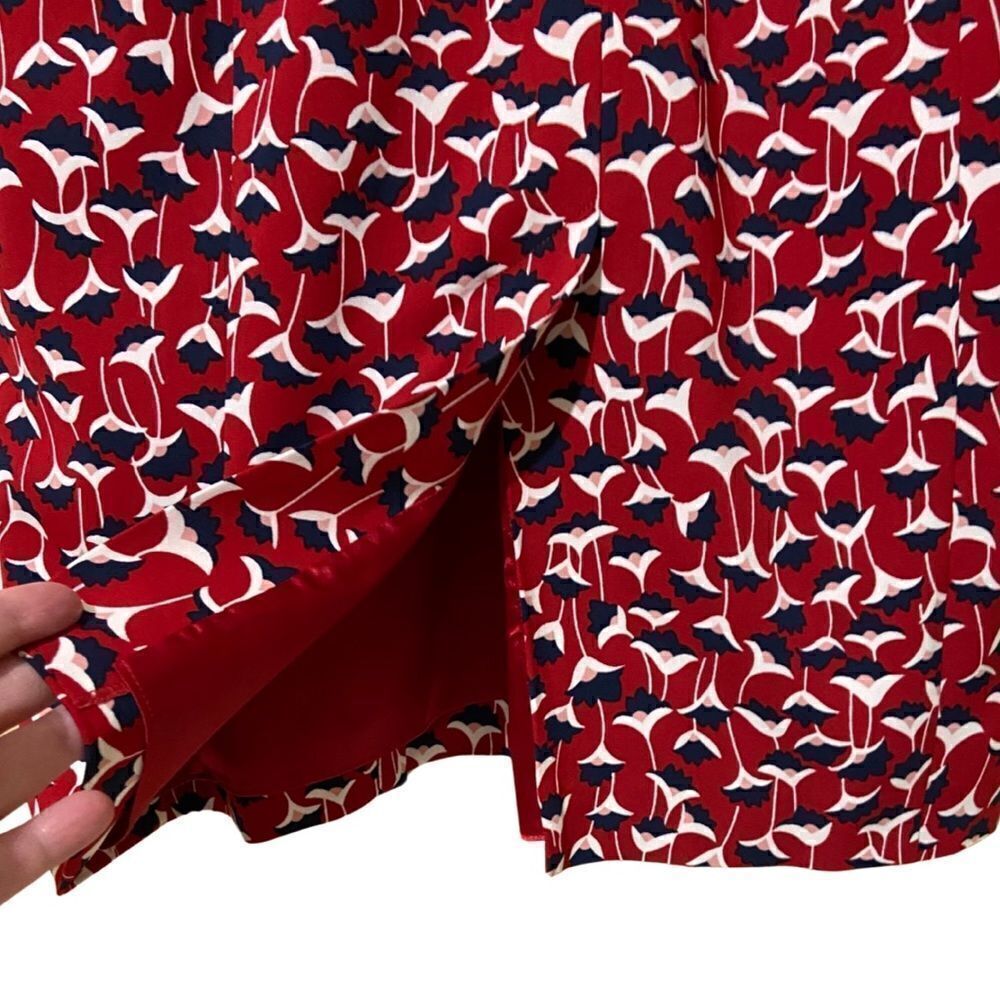 Boden Floral V-neck Long Sleeve Midi Dress - Picture 7 of 8